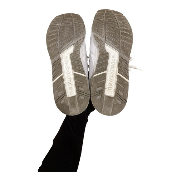 NEW BALANCE  White and Gray Sneakers men like new - Picture 4 of 5